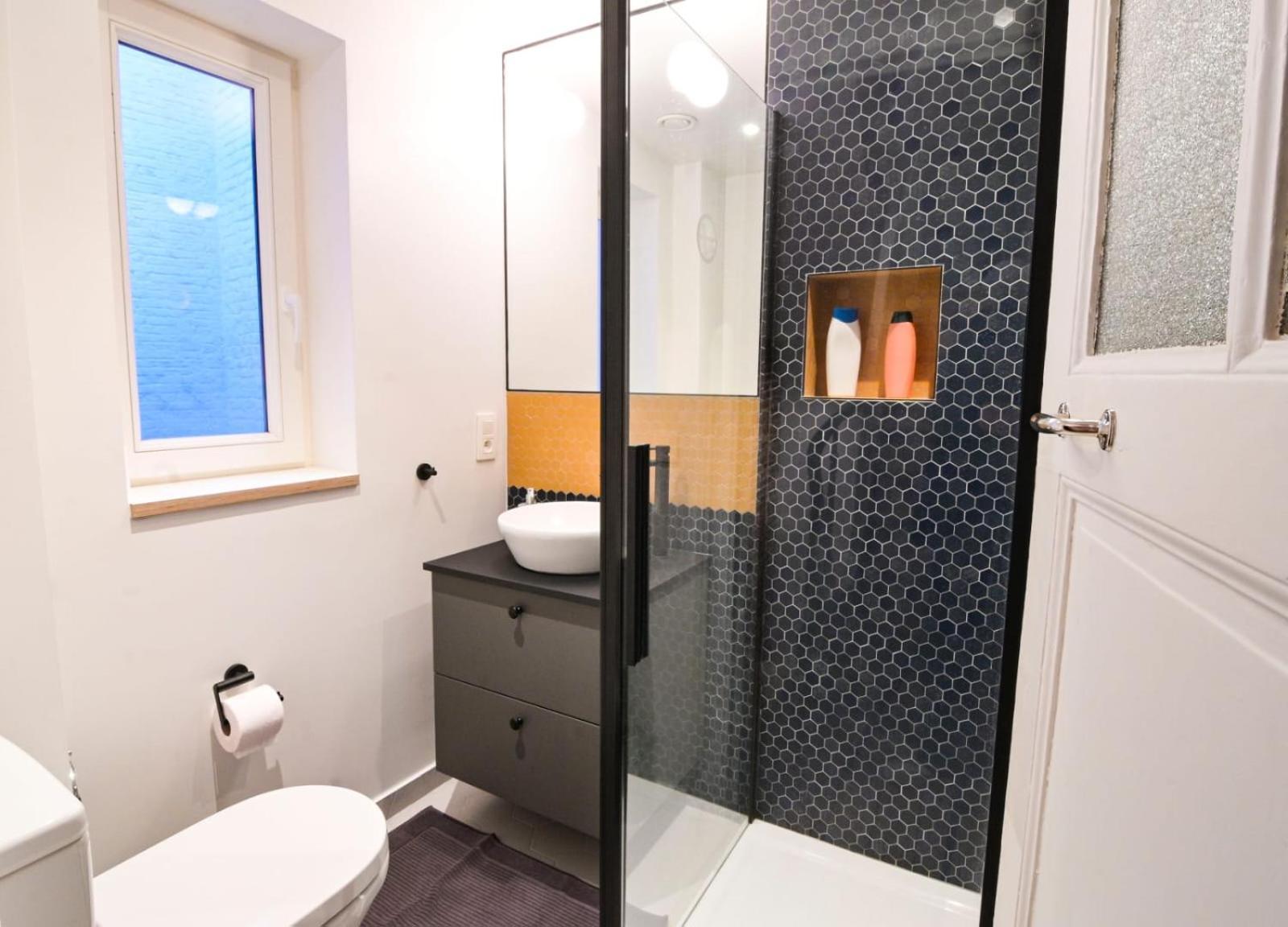 Cozy And Confortable Room Near Brussels Central Station Exterior photo